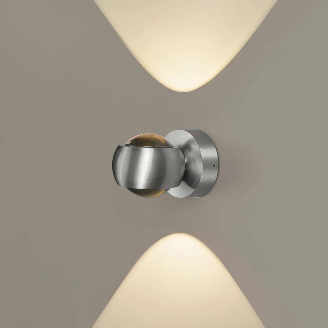 Fashion Applique d'extérieur LED, couleur aluminium, up&down, CCT, intensité variable Éclairage Extérieur Professionnel