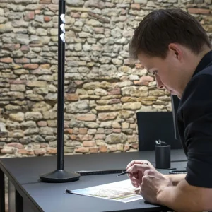 New Lucy lampe à poser LED à pied, noire 930 Éclairage De Bureau