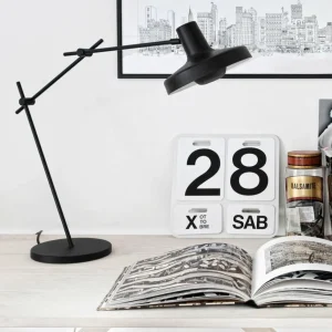Outlet Arigato lampe à poser, bras 3 parties, noir Éclairage De Bureau