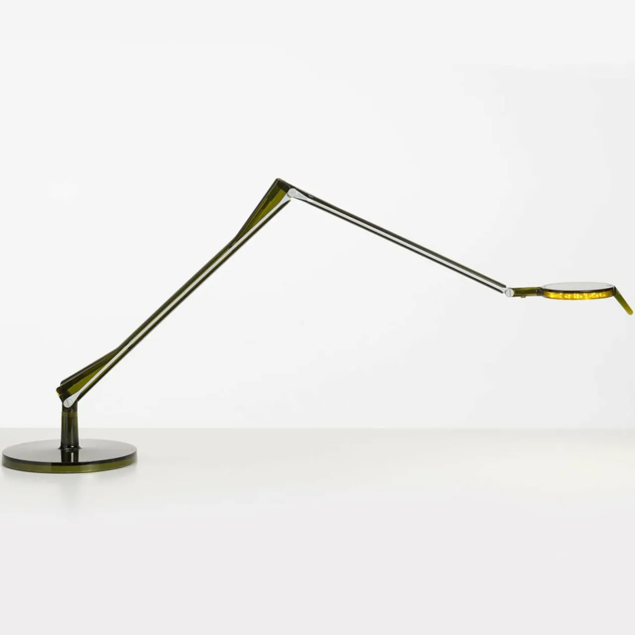 kartell_aledin_tec_lampe__poser_led_verte_2.webp Best Aledin Tec lampe à poser LED, verte Éclairage De Bureau