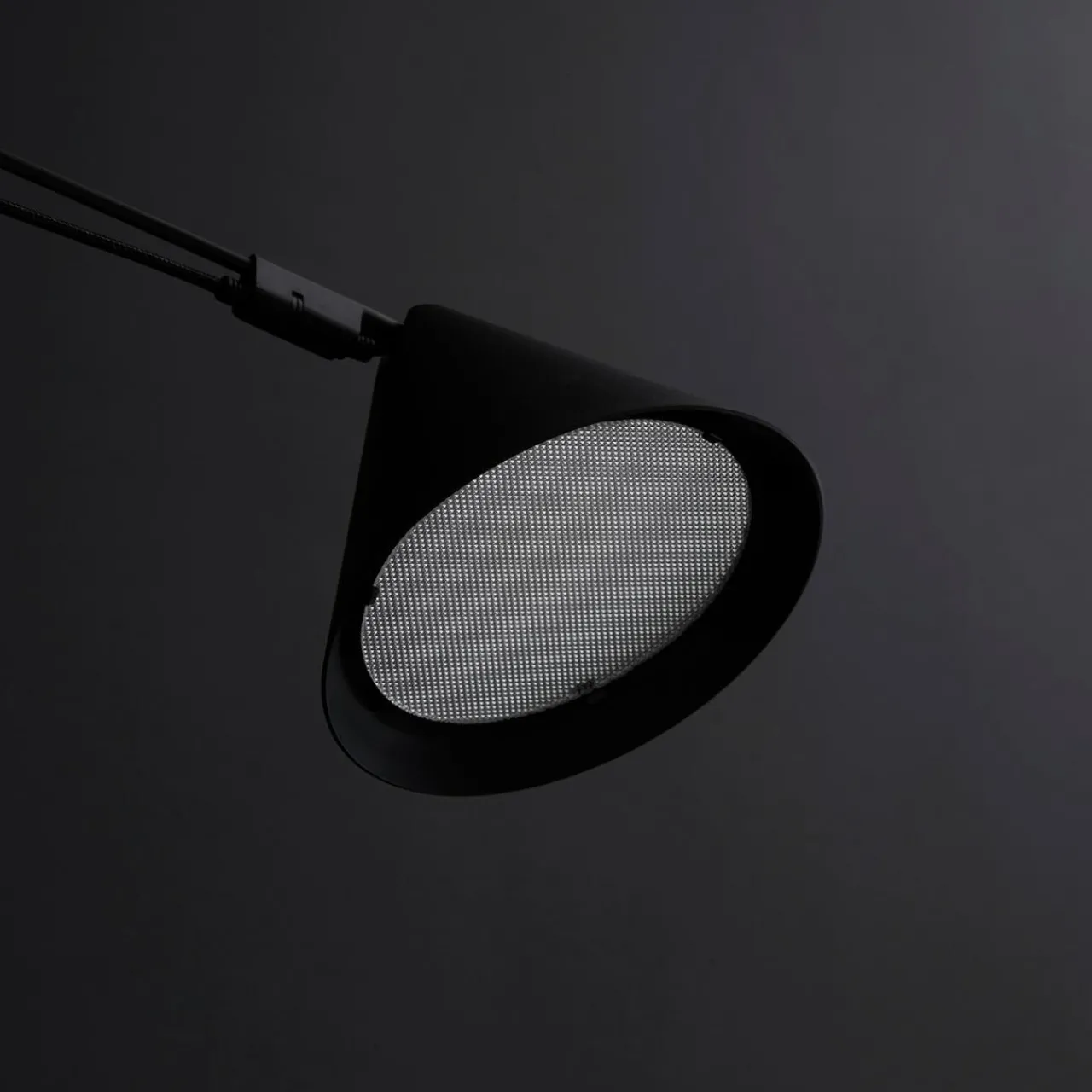 midgard_applique_murale_led_ayno_l_noirnoir__k__cm_0.webp Best Applique murale LED AYNO L, noir/noir 4.000 K 130 cm Éclairage De Bureau