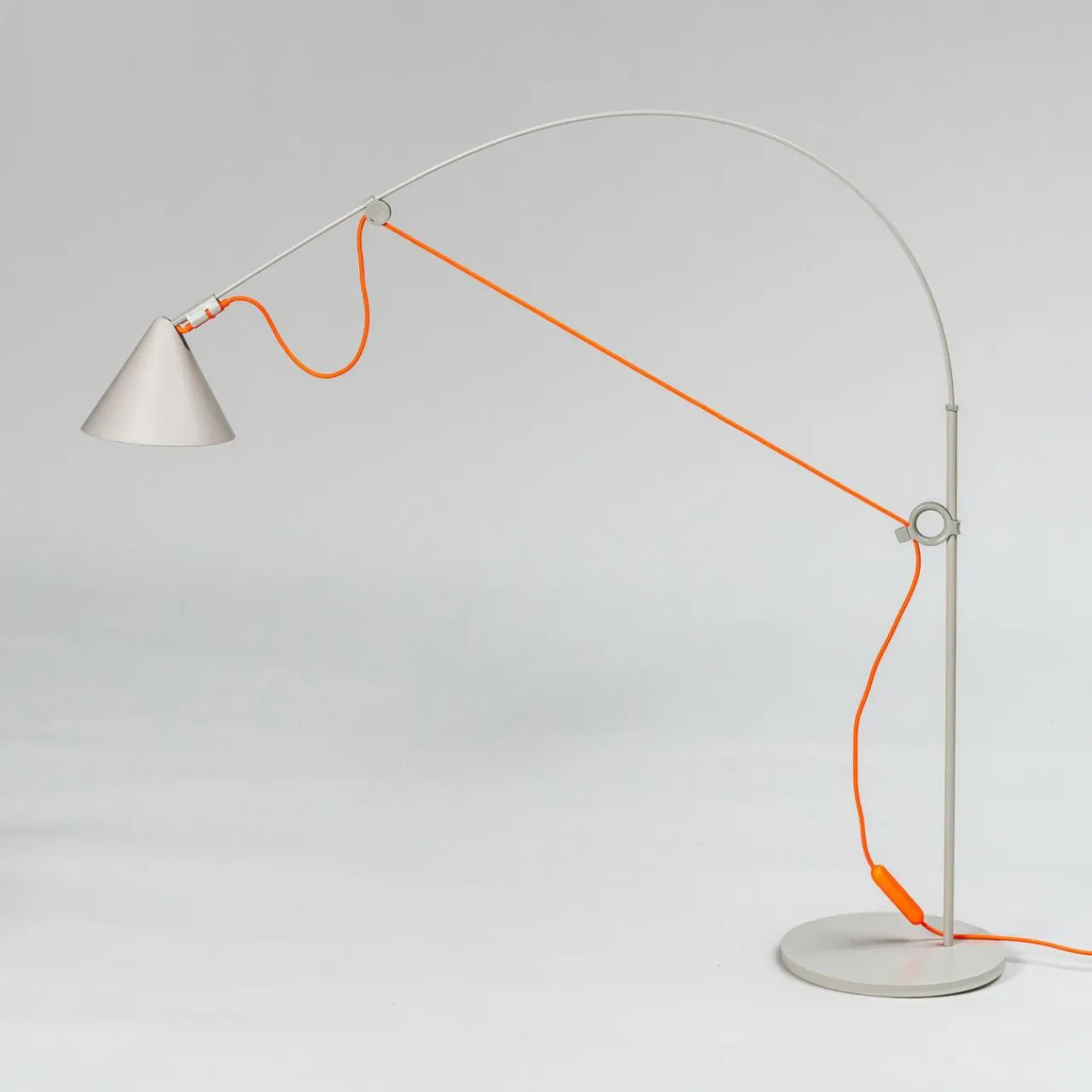 Best lampe de table LED AYNO S, gris/orange, 3.000 K, 76 cm Éclairage De Bureau