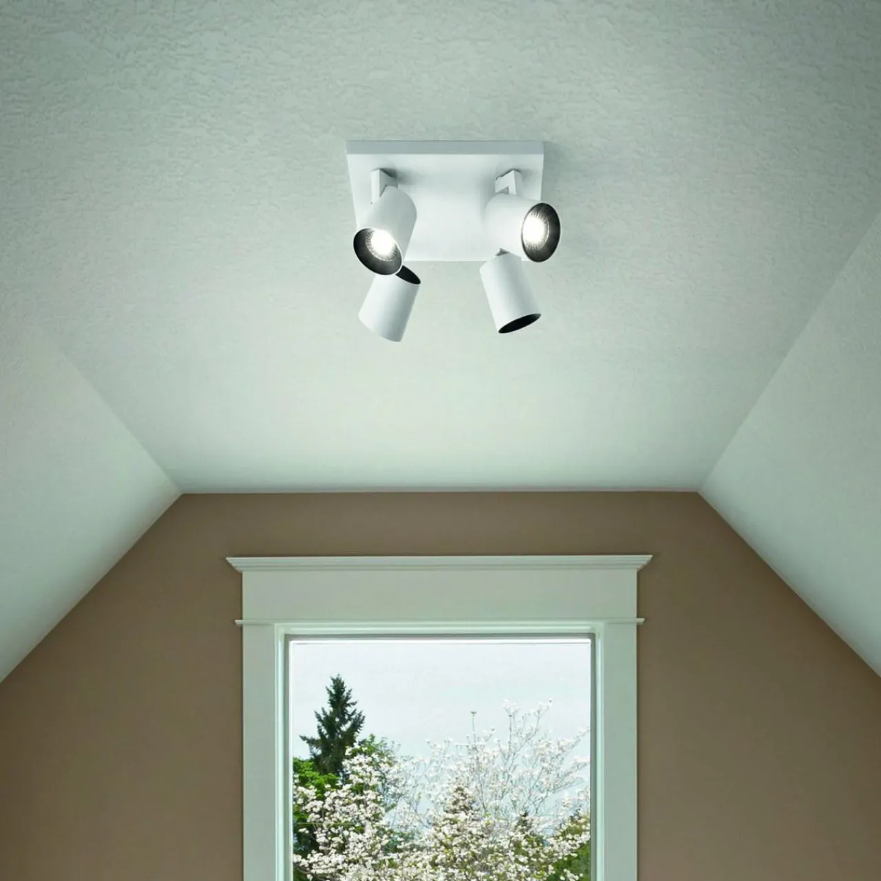 spot_modo___lampes_blanc_anneaux_dcoratifs_gu_aluminium_1-1.webp Online Spot Modo, à 4 lampes, blanc, anneaux décoratifs, GU10, aluminium Éclairage De Bureau